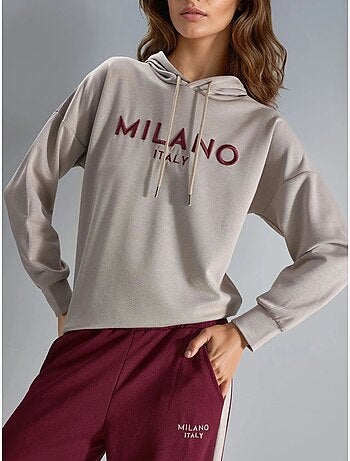 Completo coordinato due pezzi con cappuccio ricamato, lungo, a gamba ampia, bersan hiccup