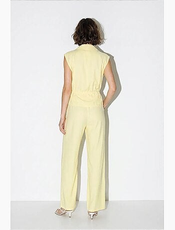 Completo coordinato elegante due pezzi con gilet e pantaloni larghi lucci