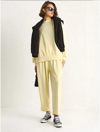 Completo coordinato in maglia due pezzi con maniche lunghe e girocollo lucci