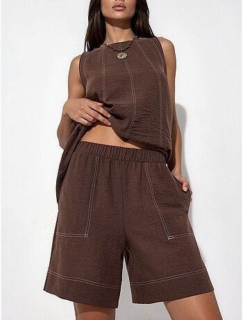 Completo coordinato relax fit con dettagli di impunture hiccup