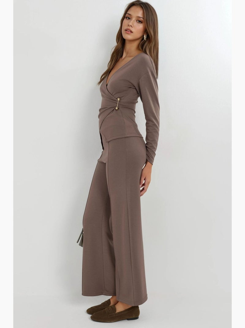 Completo due pezzi con camicetta e pantaloni con dettagli accessorio, hiccup Marrone chiaro - Kiabi