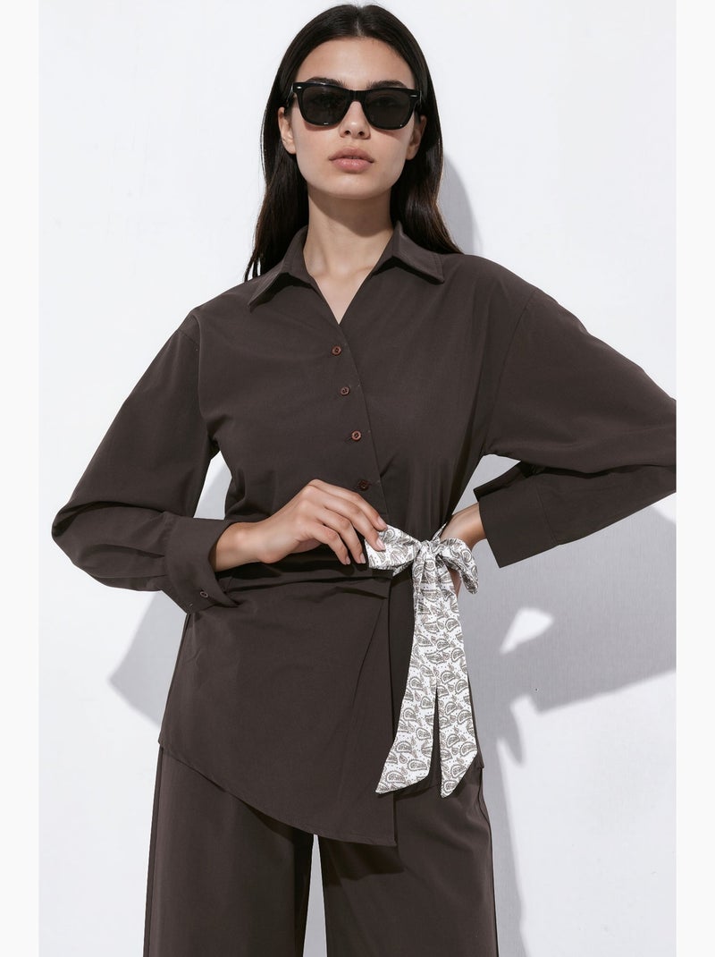 Completo due pezzi con camicia a collo incrociato e pantaloni ampi hiccup Marrone cioccolato - Kiabi