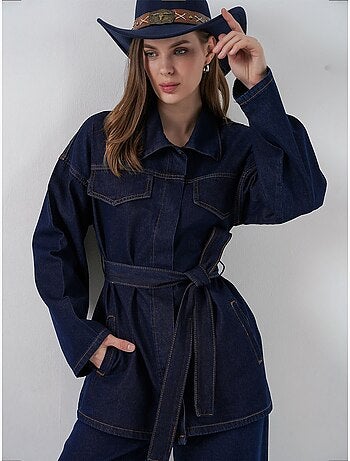Completo in denim con giacca con dettagli tasche e pantaloni a gamba dritta bdart