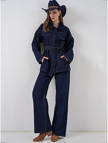 Completo in denim con giacca con dettagli tasche e pantaloni a gamba dritta bdart