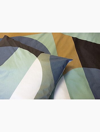 Completo letto stile moderno ed energia luminosa