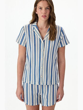 Completo pigiama a righe in pointelle con camicia a maniche corte e shorts penti