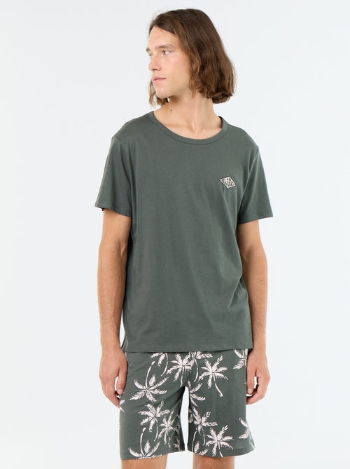 Completo pigiama corto t-shirt + shorts - 2 pezzi - Kiabi Completo pigiama corto t-shirt + shorts - 2 pezzi - Kiabi