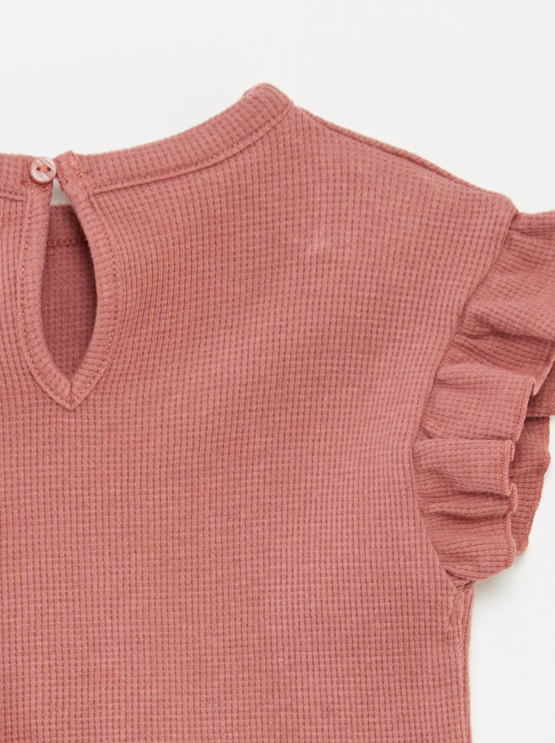 Completo t-shirt + shorts + cappellino bob in tessuto goffrato - 3 pezzi ROSA - Kiabi