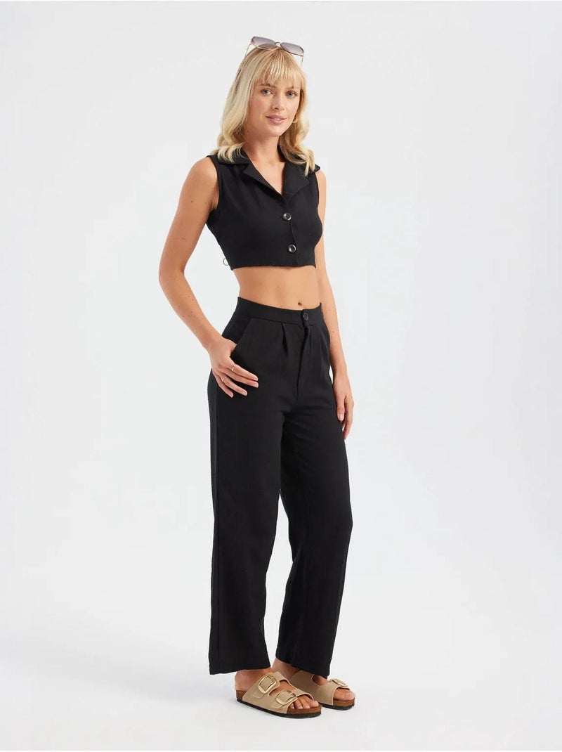 Coord con gilet cropped con scollo a v e pantaloni a gamba dritta plissettati hiccup Nero - Kiabi