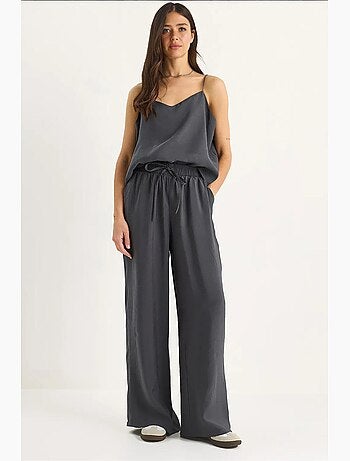 Coordinato con canotta senza maniche e pantaloni a gamba ampia lucci