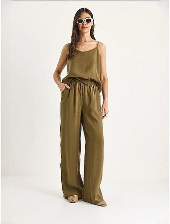 Coordinato con canotta senza maniche e pantaloni a gamba ampia lucci