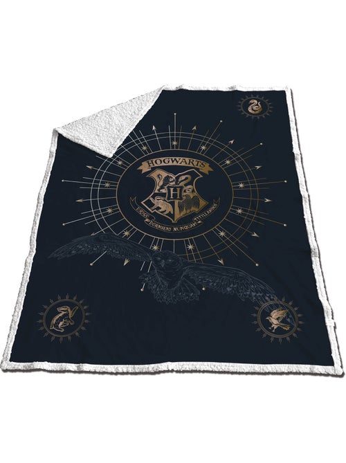 Coperta Coral & Sherpa Harry Potter Hogwarts 130x170cm – Stemma Dorato – Licenza Ufficiale - Kiabi Coperta Coral & Sherpa Harry Potter Hogwarts 130x170cm – Stemma Dorato – Licenza Ufficiale - Kiabi