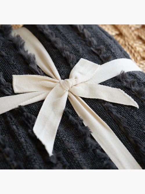 Coperta in ciniglia testurizzata con frange - Kiabi
