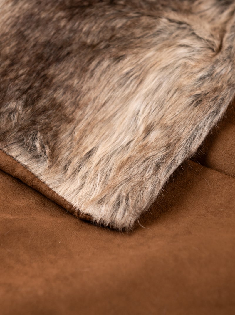 Coperta in similpelliccia effetto lupo con fodera in velluto Marrone scuro - Kiabi