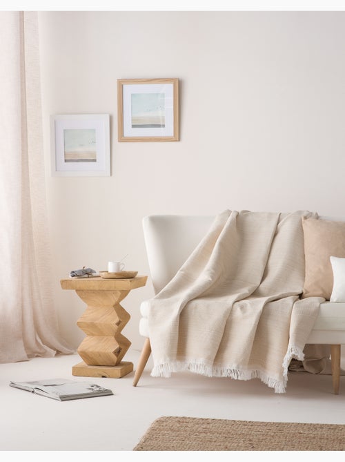 Coperta tipo Plaid, tessuto strutturato in filato tinto a rilievo a nido d'ape, con frange - Gamusi - Kiabi Coperta tipo Plaid, tessuto strutturato in filato tinto a rilievo a nido d'ape, con frange - Gamusi - Kiabi