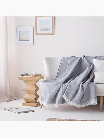 Coperta tipo Plaid, tessuto strutturato in filato tinto a rilievo a nido d'ape, con frange - Gamusi