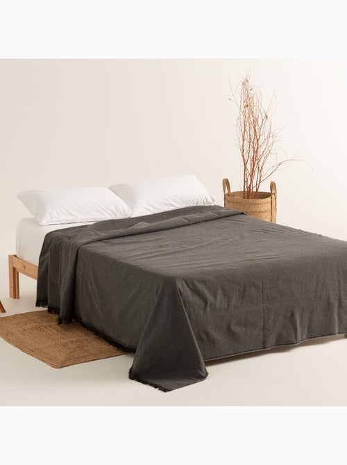 Coperta tipo Plaid, tessuto strutturato in filato tinto, con frange - Gamusi - Kiabi Coperta tipo Plaid, tessuto strutturato in filato tinto, con frange - Gamusi - Kiabi