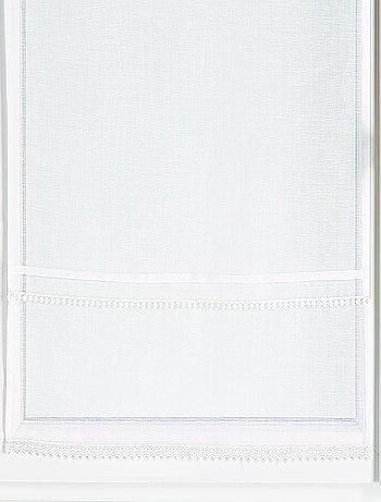 Coppia di eleganti tende in pizzo bianco
