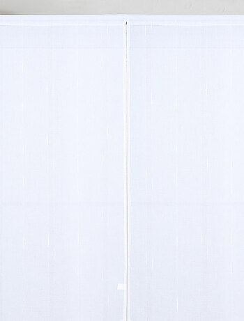 Coppia di piccole tende con strisce verticali lucide