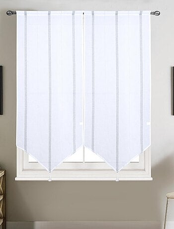 Coppia di piccole tende con strisce verticali lucide