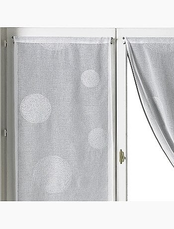 Coppia di piccoli tendaggi ricamati con grandi cerchi in filo lurex