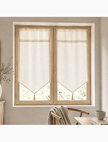 Coppia di tende trasparenti con bordatura in macramè a forma di cuori