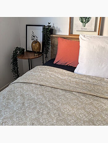 Copriletto jacquard floreale