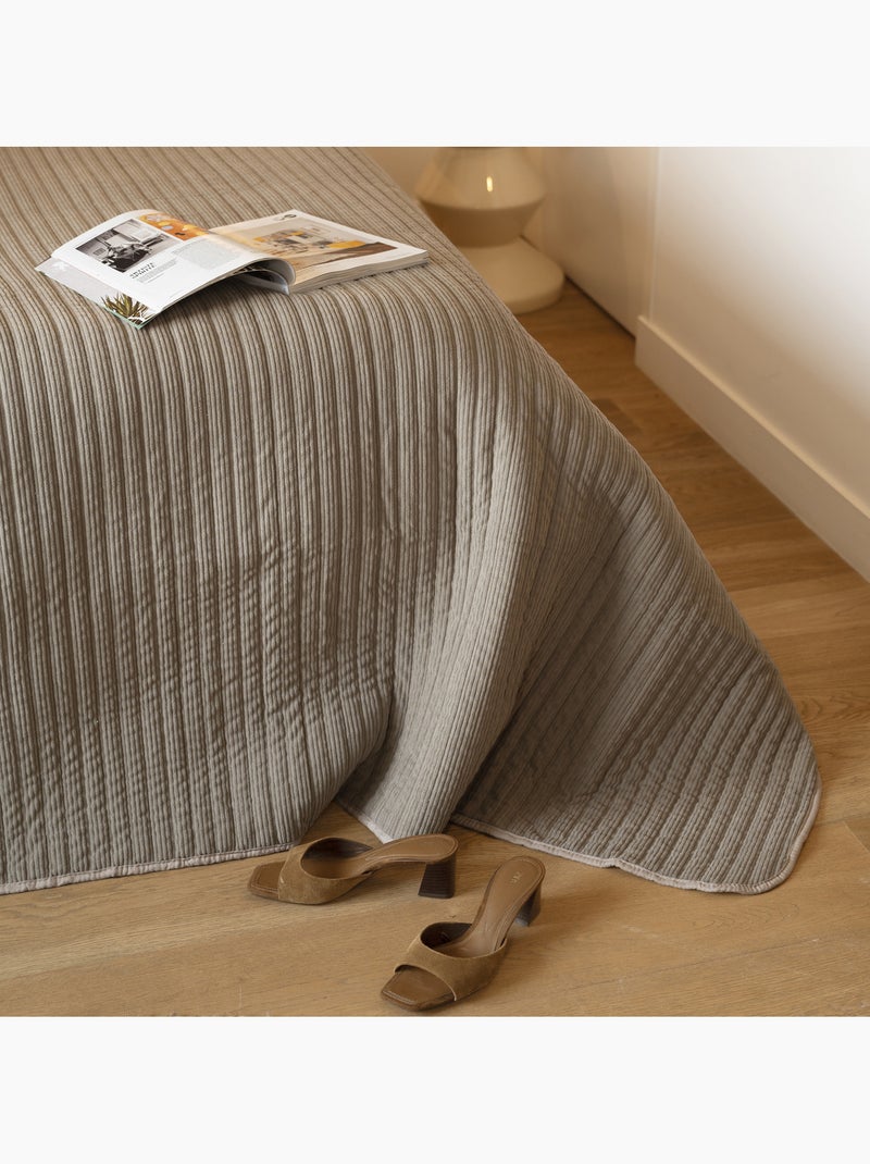 Copriletto trapuntato in velluto a coste Beige conchiglia - Kiabi
