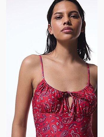 Costume da bagno con motivo etnico e bandana penti
