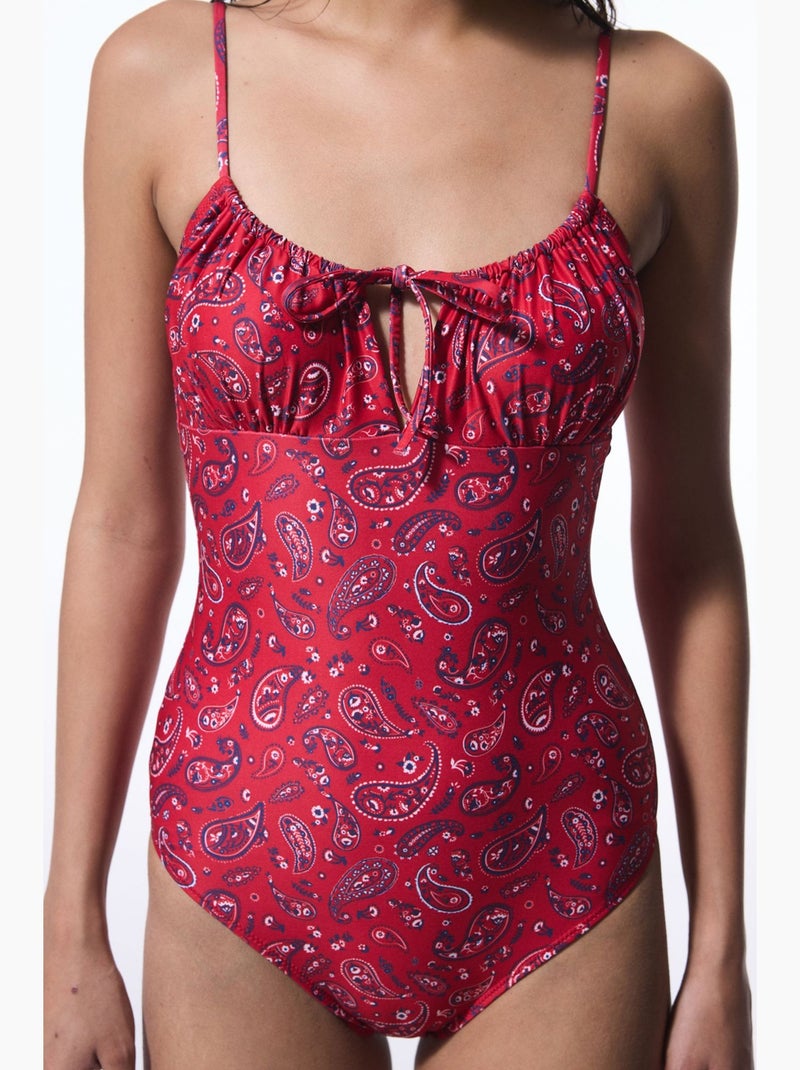 Costume da bagno con motivo etnico e bandana penti Rosso - Kiabi