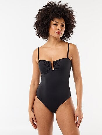 Costume da bagno intero con scollo quadrato