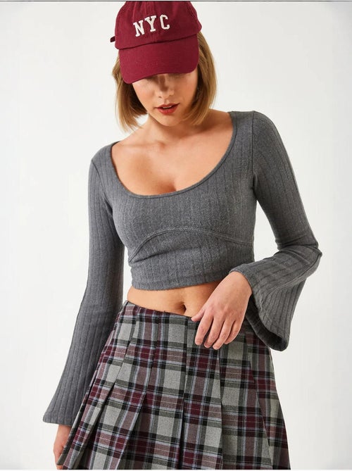 Crop top con dettagli di cucitura lucci - Kiabi Crop top con dettagli di cucitura lucci - Kiabi