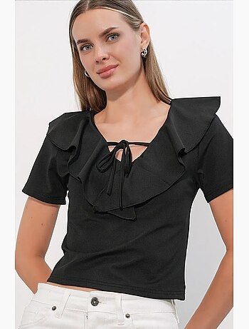 Crop top con ruches e chiusura frontale con laccetto bdart