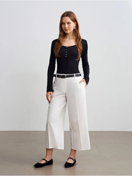 Culotte in crêpe a vita alta con cintura dilvin - Kiabi Culotte in crêpe a vita alta con cintura dilvin - Kiabi