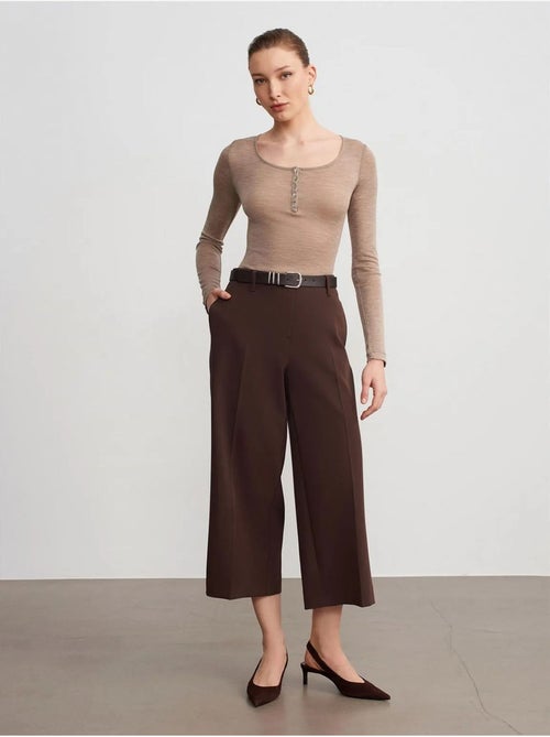 Culotte in crêpe a vita alta con cintura dilvin - Kiabi Culotte in crêpe a vita alta con cintura dilvin - Kiabi
