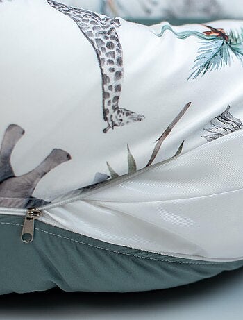 Cuscino d'allattamento ergonomico + copertura, safari | sevira kids | sevira kids