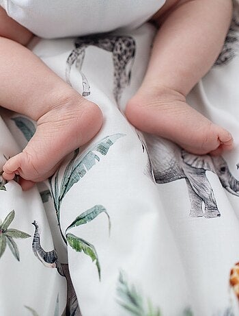 Cuscino d'allattamento ergonomico + copertura, safari | sevira kids | sevira kids