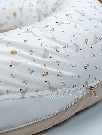 Cuscino d'allattamento ergonomico + copertura, sidonia | sevira kids | sevira kids