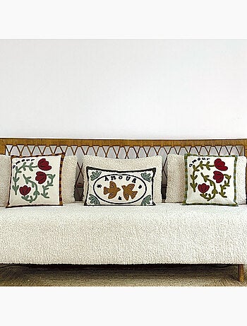 Cuscino ricamato con uccelli e motivo "amore