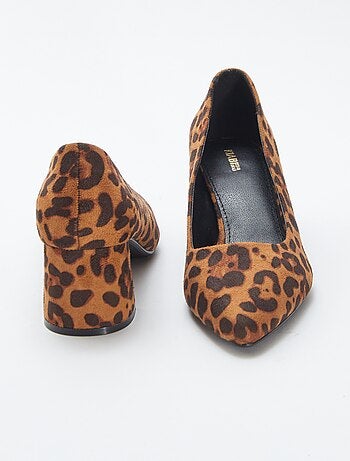 Décolleté con tacco quadrato e motivo leopardato
