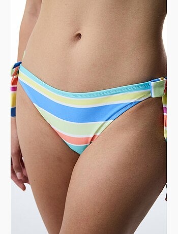 Donna bikini brasiliana a righe penti