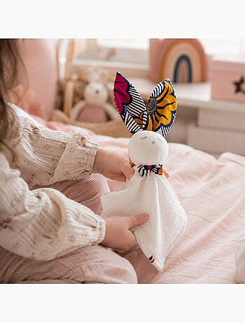 Doudou coniglio personalizzabile in garza di cotone | sevira kids | sevira kids
