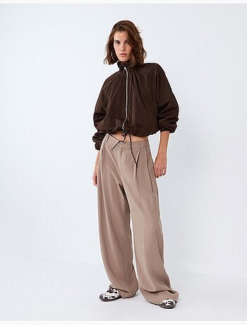 Eleganti pantaloni plissati, mo fashion