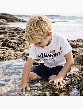 Ellesse - Completo bambino pratico e alla moda composto da due t shirt e un pantaloncino