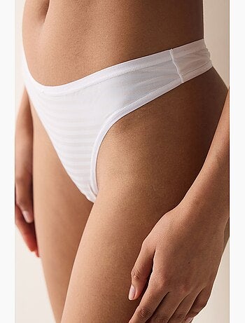 Essentials slip tanga penti