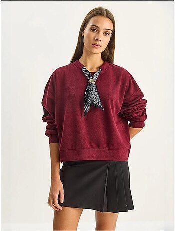 Felpa a girocollo a costine con dettaglio accessorio foulard lucci