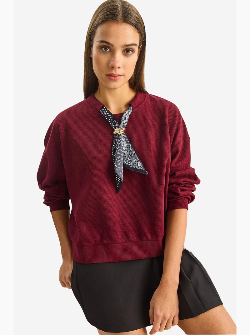 Felpa a girocollo a costine con dettaglio accessorio foulard lucci Rosso bordeaux - Kiabi