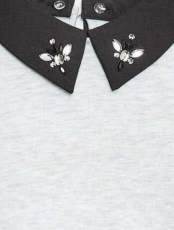 Felpa ampia con collo a strass