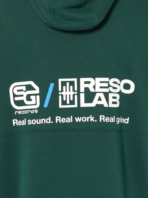 Felpa con cappuccio con scritta davanti e dietro - Kiabi