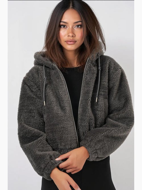 Felpa con cappuccio corta in peluche con zip frontale bdart - Kiabi Felpa con cappuccio corta in peluche con zip frontale bdart - Kiabi